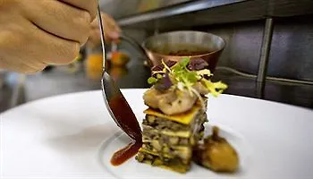 Le Moulin De Mougins - Chateaux & Hotels Collection 4*,
